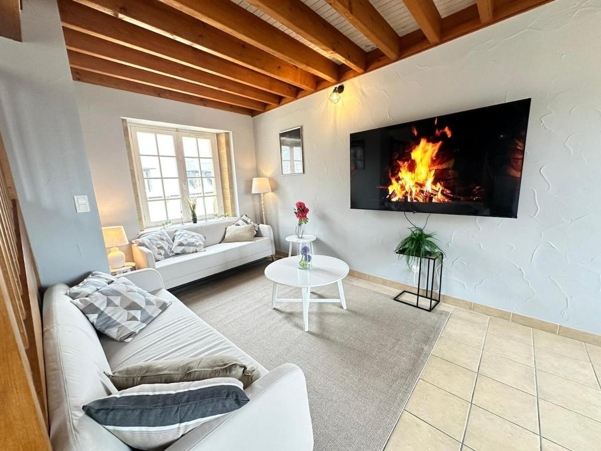 S Bayleved'Air Duplex Vue Chateau, Balneo Et Sauna Sedan Bagian luar foto