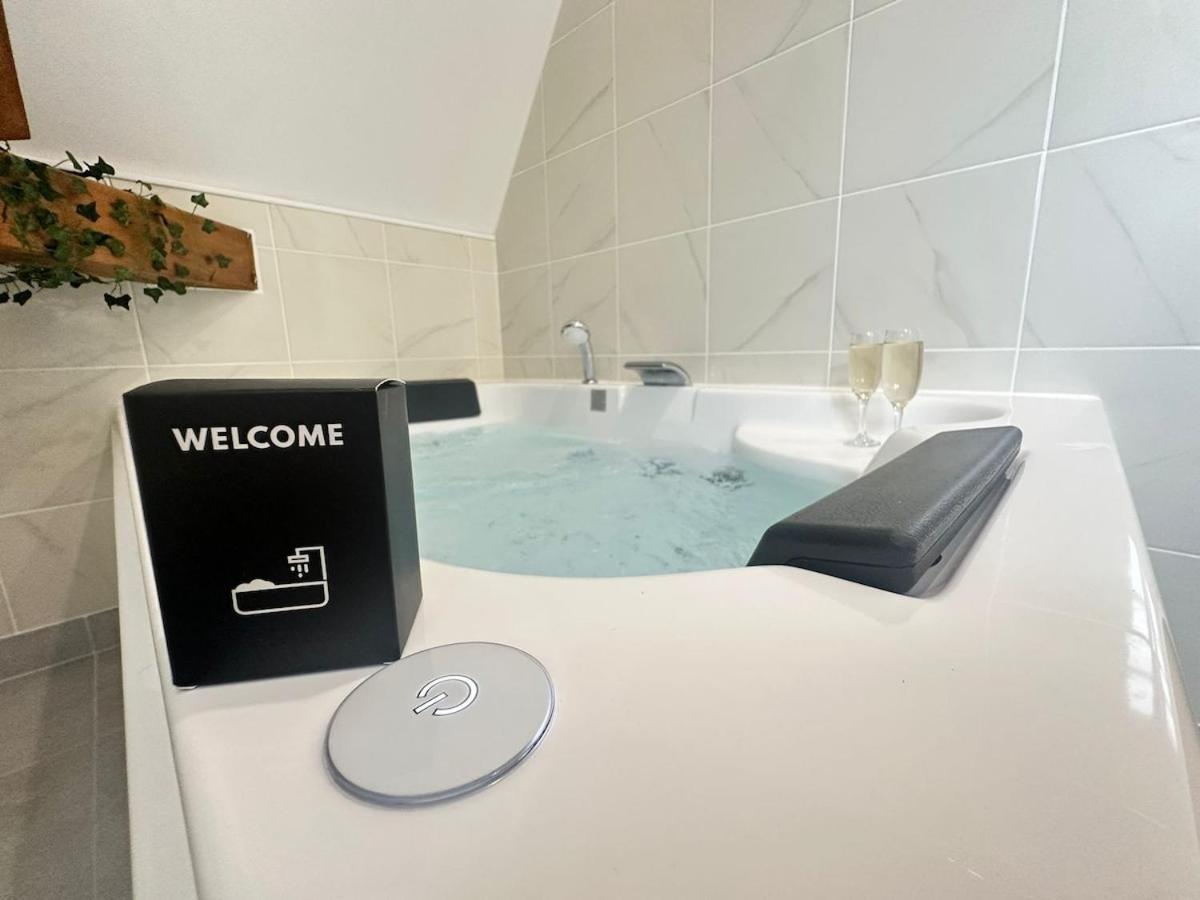 S Bayleved'Air Duplex Vue Chateau, Balneo Et Sauna Sedan Bagian luar foto