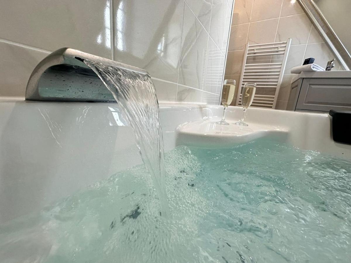 S Bayleved'Air Duplex Vue Chateau, Balneo Et Sauna Sedan Bagian luar foto